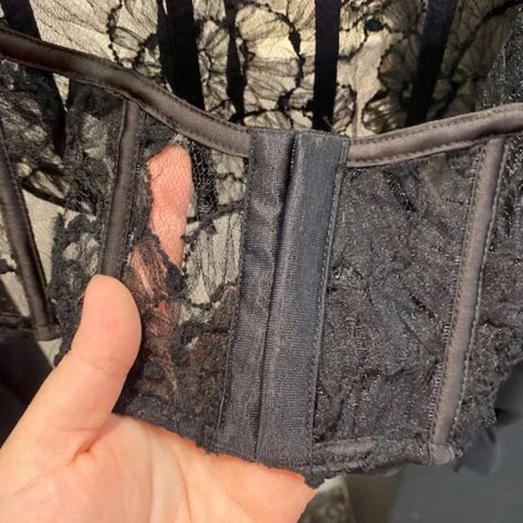 Sade Top - Picture 11 of 15